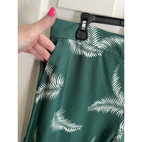 ANN TAYLOR LOFT 2023 Green Leaf Fluid Wide Leg Pants - Picture 4 of 11